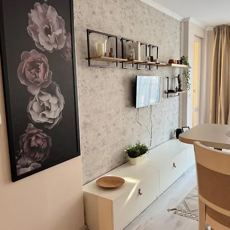Apartment 13 *
